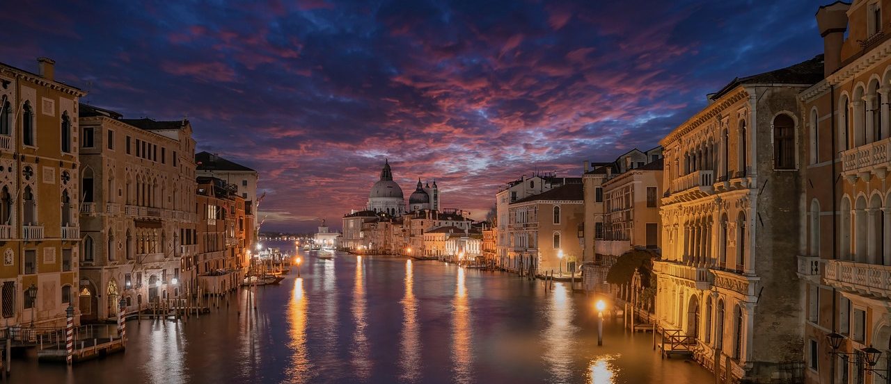 venice-7651940_1280